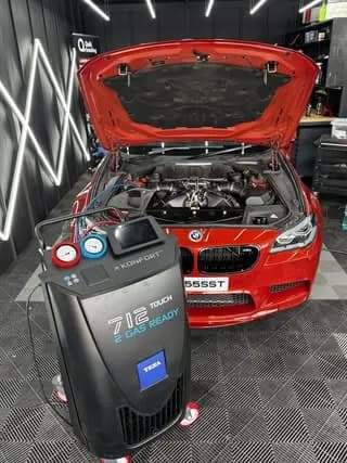 BMW M5 | Reîncărcare freon Cluj-Napoca Reîncărcare freon BMW M5 în Cluj-Napoca la Quik Detailing (gaz R134a)