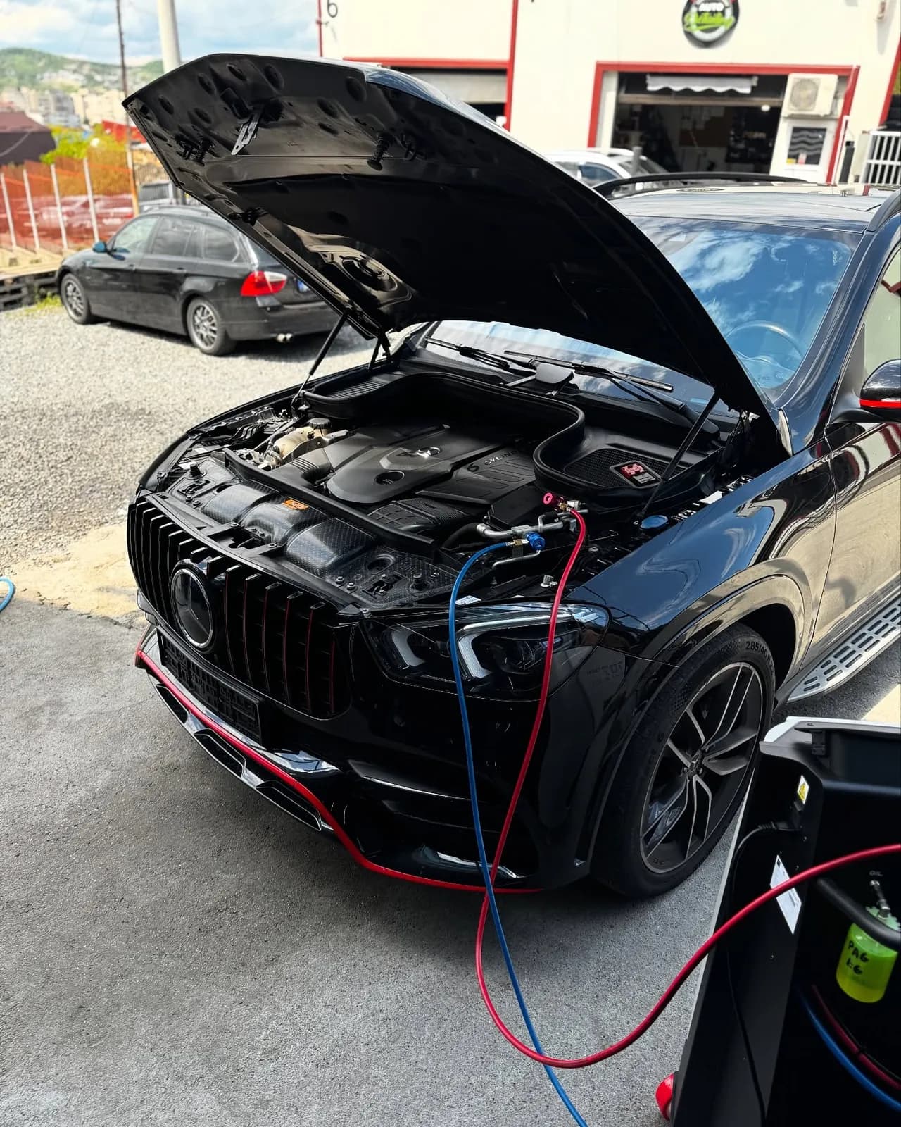 Mercedes-Benz GLE | Reîncărcare freon Cluj-Napoca Reîncărcare freon Mercedes-Benz GLE în Cluj-Napoca la Quik Detailing (gaz R1234yf)