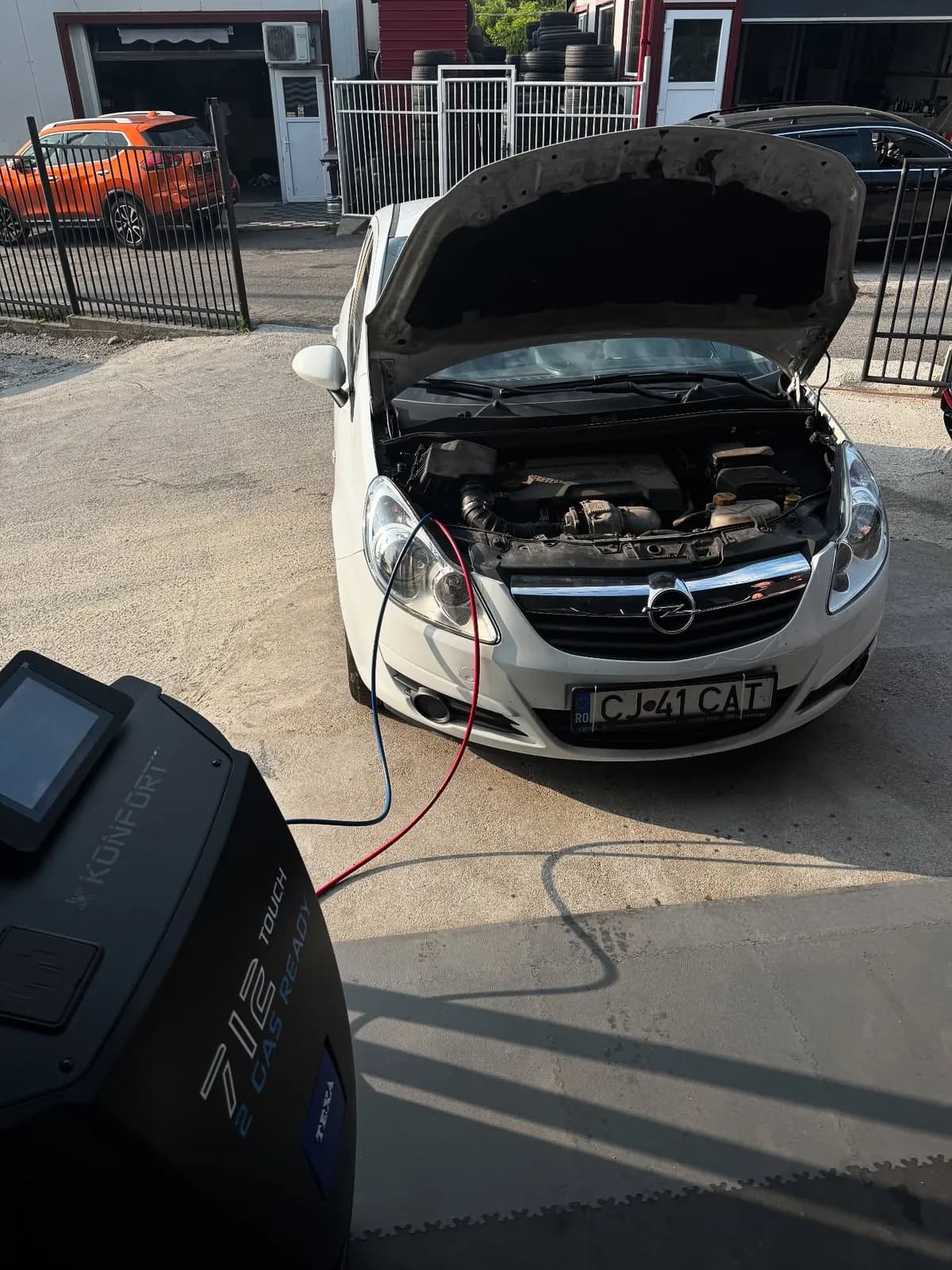 Opel Corsa | Reîncărcare freon Cluj-Napoca Reîncărcare freon Opel Corsa în Cluj-Napoca la Quik Detailing (gaz R134a)