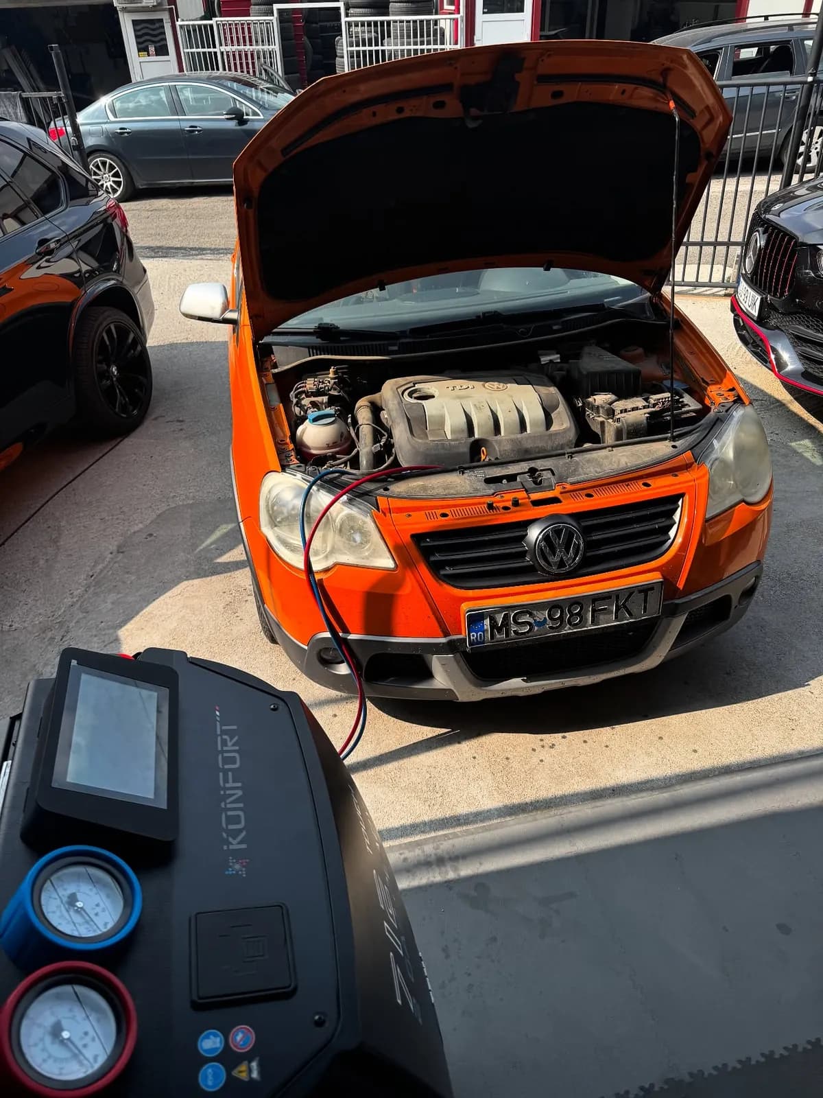 VW Golf | Reîncărcare freon Cluj-Napoca Reîncărcare freon VW Golf în Cluj-Napoca la Quik Detailing (gaz R134a)